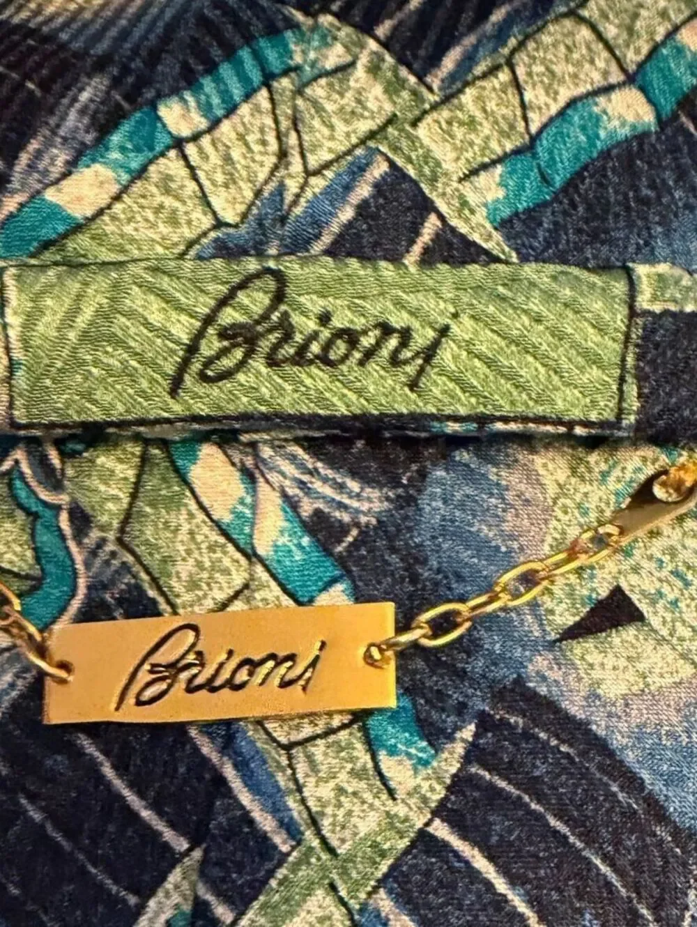 Vintage Brioni Men's 100% Silk Handmade Italy Gold Chain Blue Green Tie
